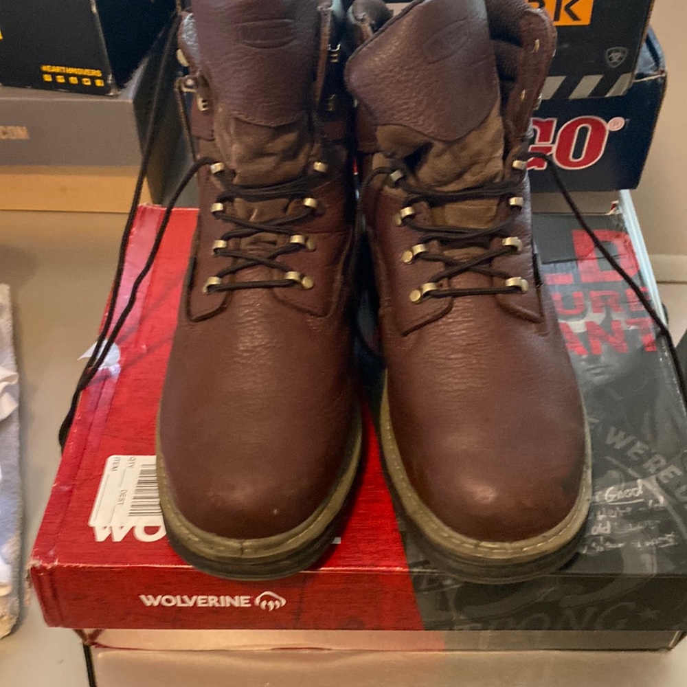 men work boots size 12m
